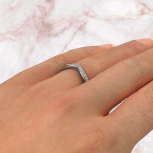 lab-created-0.17ct-diamond-floral-halo-wedding-band-ring-sarlyn