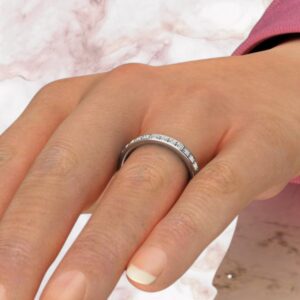 lab-created-0.22ct-round-cut-diamond-wedding-band-ring-sarlyn