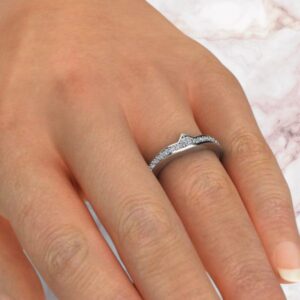 lab-created-0.30ct-graduated-diamonds-wedding-band-ring-sarlyn