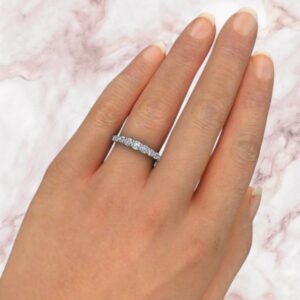 lab-created-0.63ct-diamonds-graduated-shared-prong-band-ring-sarlyn
