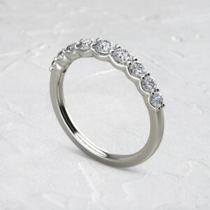 lab-created-0.63ct-diamonds-graduated-shared-prong-band-ring-sarlyn