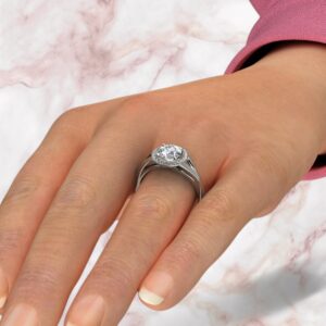 lab-created-classic-split-shank-halo-round-cut-diamond-ring