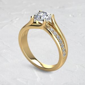 lab-created-round-cut-diamond-split-plain-shank-engagement-ring