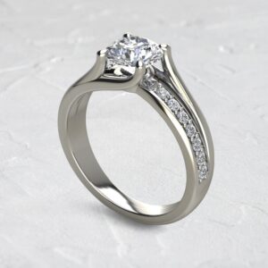 lab-created-round-cut-diamond-split-plain-shank-engagement-ring