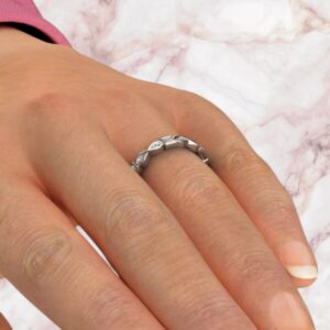 lab-diamonds-0.28ct-infinity-princess-cut-eternity-band-ring-sarlyn