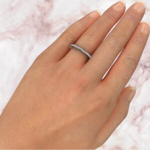 engrave-round-cut-0.14ct-lab-created-diamonds-wedding-band-sarlyn-model-2