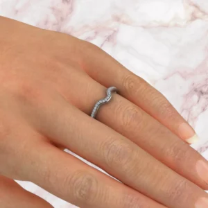 soulmate-round-cut-lab-created-0.12ct -diamonds-wedding-band-sarlyn-model-3