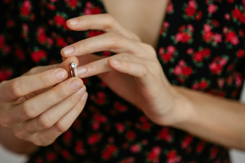 best-handmade-moissanite-and-lab-created-diamond-ring-sarlyn