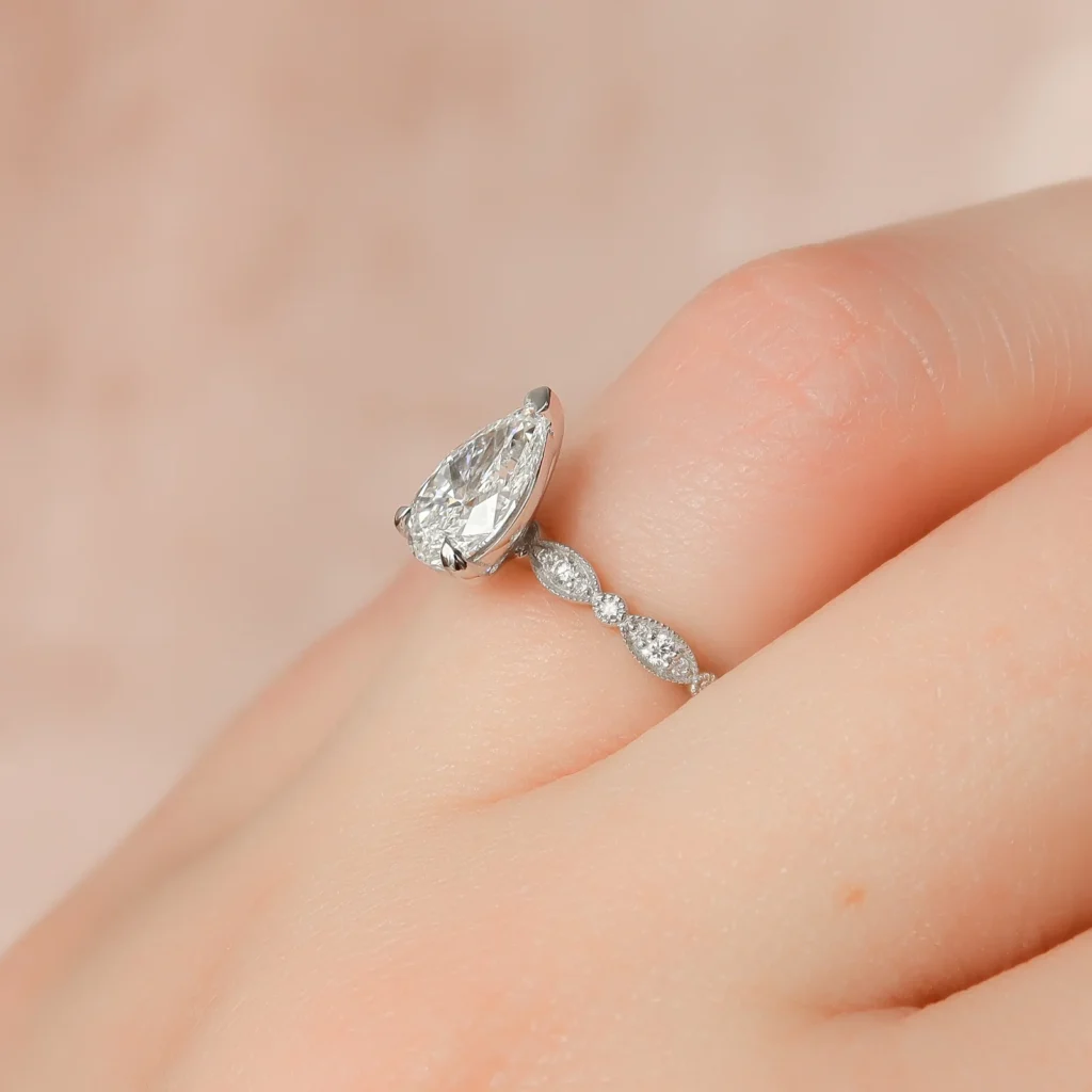 vintage-inspire-enagagement-ring-sarlyn