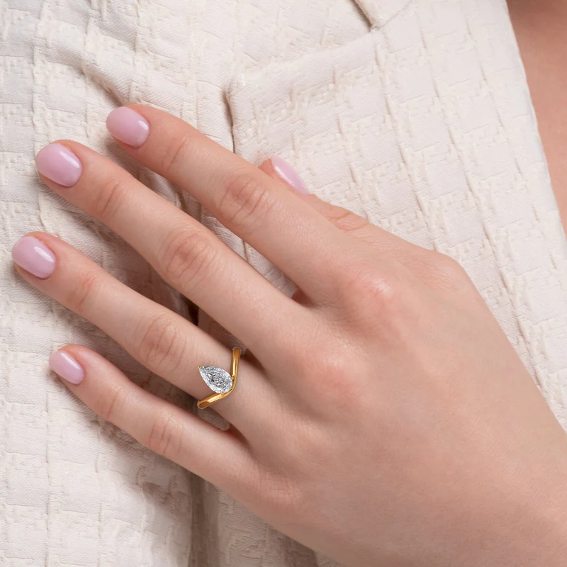 pear-cut-diamond-engagement-ring-sarlyn