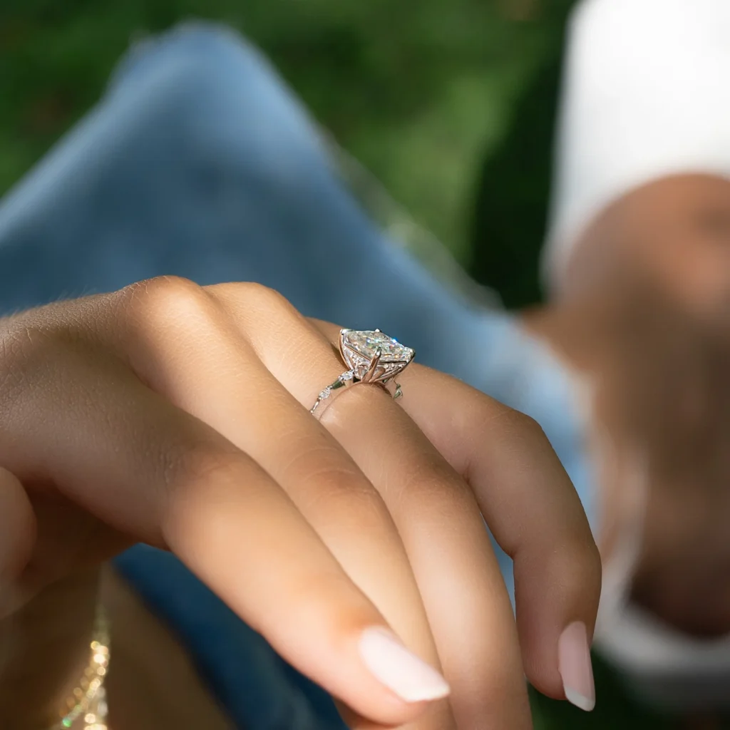 top-10-engagement-rings-that-will-make-your-big-day-extra-special-sarlyn-5
