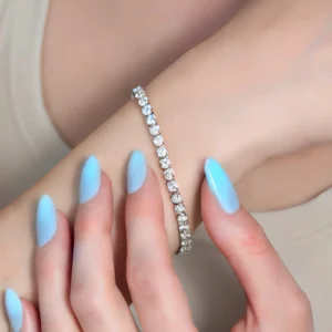 round-diamond-tennis-bracelet-classic-four-prong-design-sarlyn-15