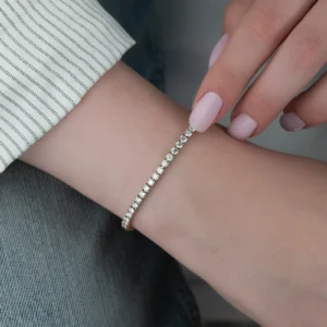 round-diamond-tennis-bracelet-classic-four-prong-design-sarlyn-16