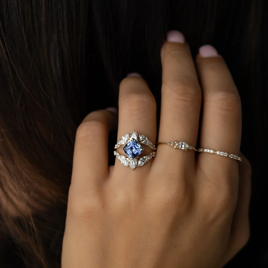 turn-2026-with-new-trending-moissanite-ring-4