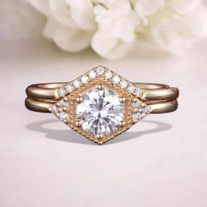 vintage-style-bridal-round-cut-diamond-ring-set-for-wedding-sarlyn-2