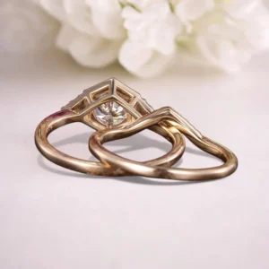 vintage-style-bridal-round-cut-diamond-ring-set-for-wedding-sarlyn-4