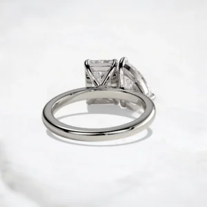 lustre-2ct-toi-et-moi-moissanite-diamond-engagement-ring-10