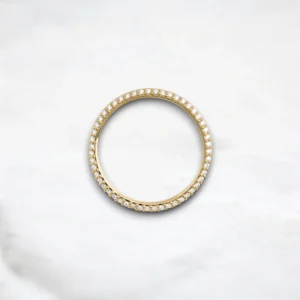 modern-elegance-round-cut-diamond-edge-men's-wedding-band-4