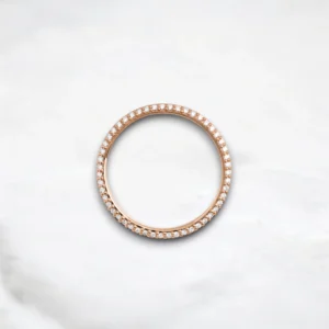 modern-elegance-round-cut-diamond-edge-men's-wedding-band-5