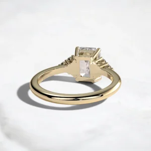 2ct-emerald-cut-diamond-with-side-stones-engagement-ring-2