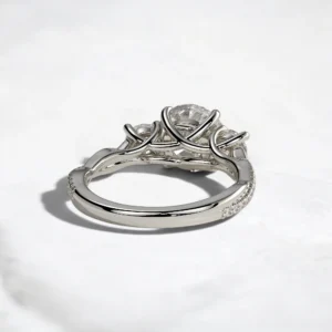 three-stone-round-cut-diamond-twisted-pave-band-engagement-ring-10