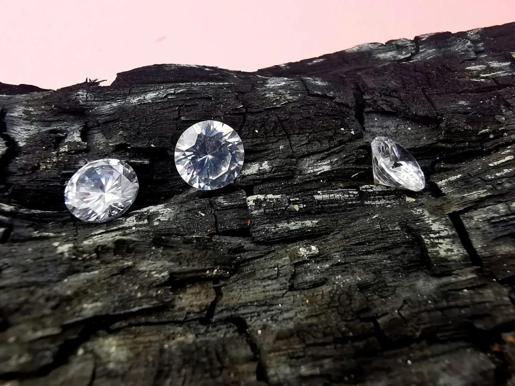 moissanite-vs-lab-grown-diamond-which-one-should-you-buy